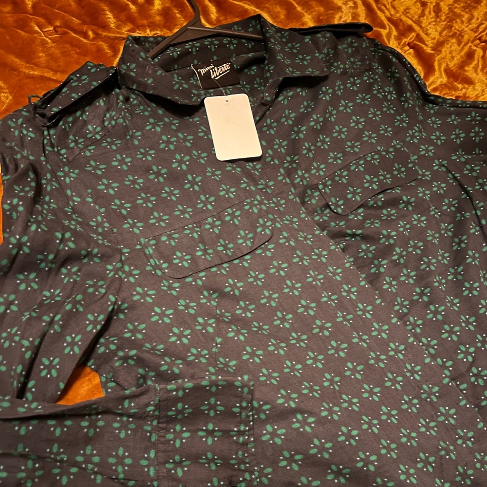 Mimi Liberte design by Michael Klein Shirt size 10